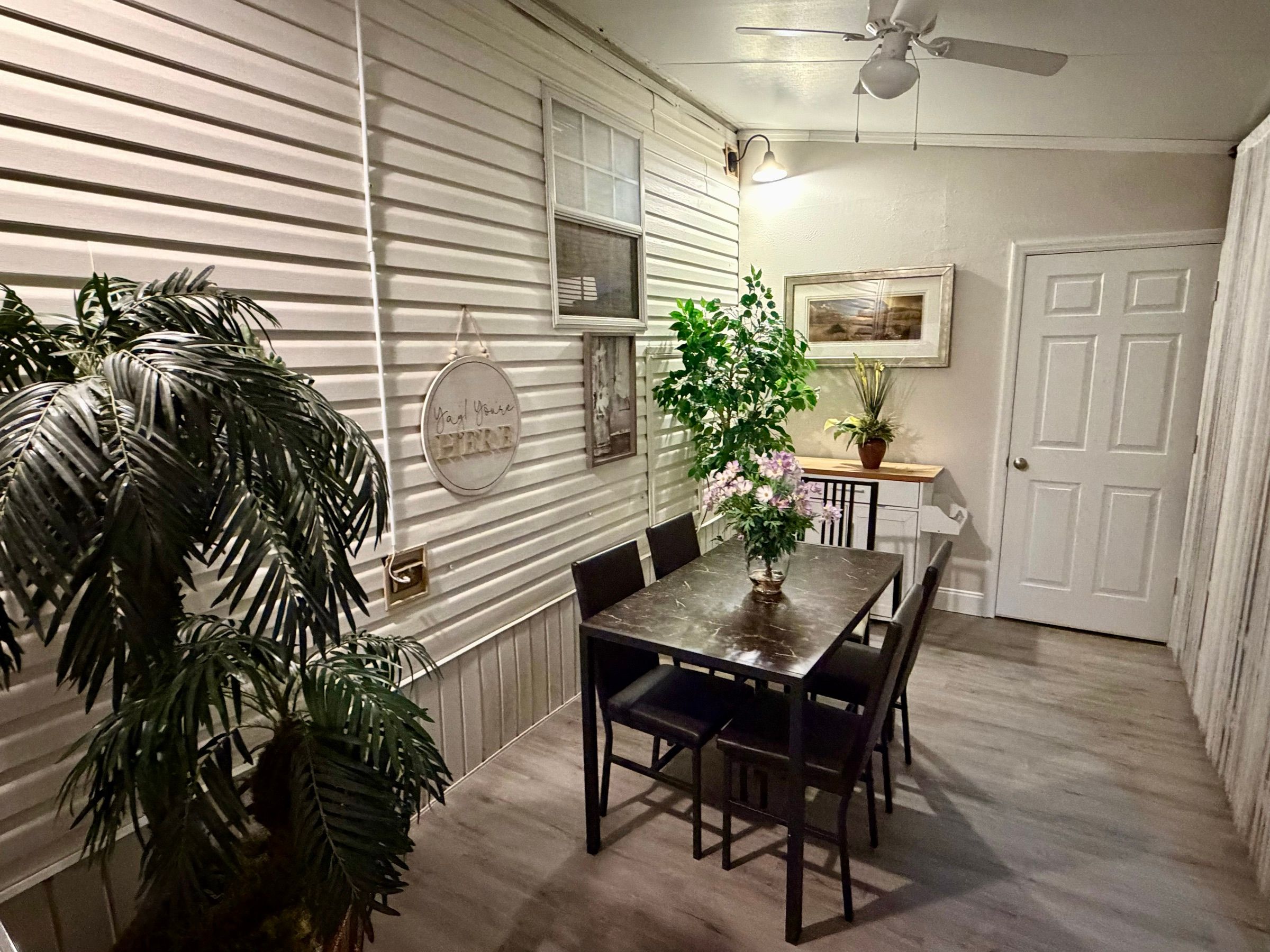 Sunny Sarasota Cottage interior